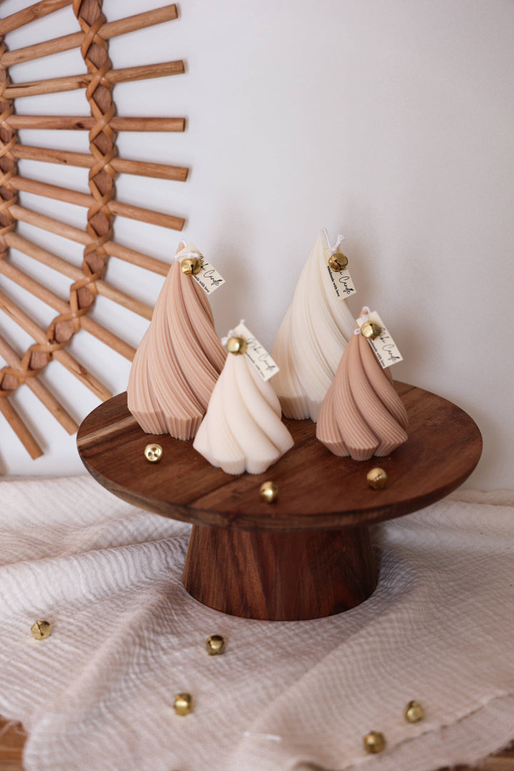 Large Swirl Christmas Tree