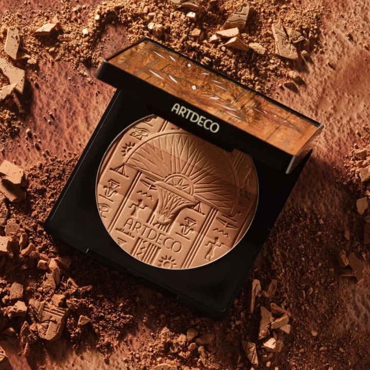 All Seasons Bronzing Powder